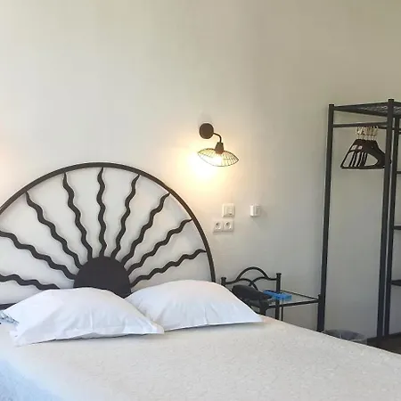Au Nouvel Szálloda Toulon