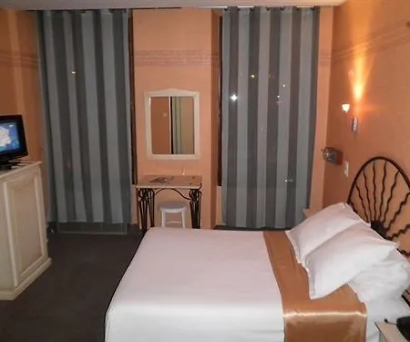 Au Nouvel Szálloda